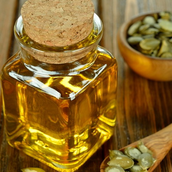 Лечение тыквенными семенами: применение масла и настоек