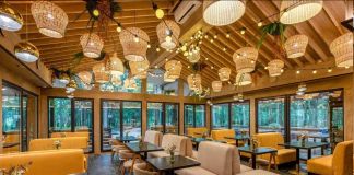 Отель: Плавное течение