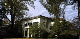 Фармингтон, Коннектикут, США – 520 м2