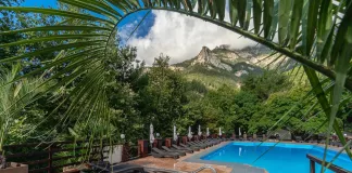 Отель: Поляна Сказок