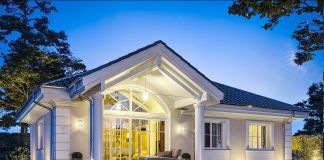 Проект одноэтажного дома с 3 спальнями: 227 кв.м