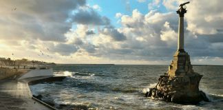 Где лучше купить дом в Севастополе