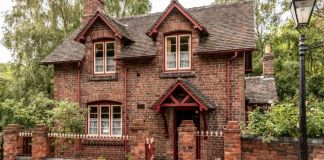 Какой кирпич лучше для строительства дома