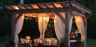 Беседка в саду