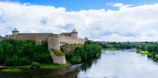 Купить дом под Питером