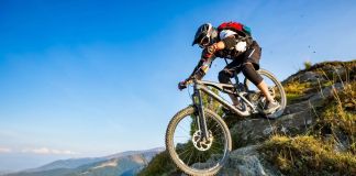 Даунхилл: адреналин и горы под колёсами!