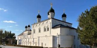 Посетите Астраханский кремль