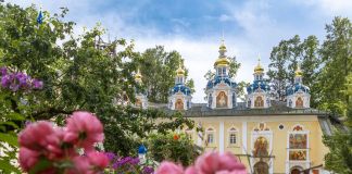 Экскурсии из Пскова в Изборск и Печоры